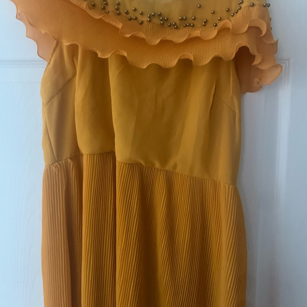 Yellow dress